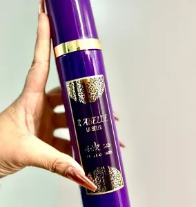 O Body Splash Sabah Al Ward Delilah da marca nacional Isabelle La Belle é uma colônia corporal de 300ml inspirada na sofisticação da alta perfumaria árabe.