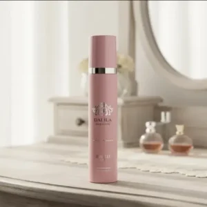O Body Splash Dalila Pour Femme da marca Isabelle La Belle é um produto de perfumação leve famoso por ser inspirado no luxuoso perfume importado Delina, da Parfums de Marly.