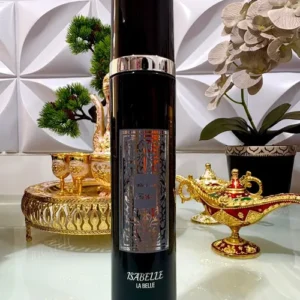 O Body Splash Fakhar Black da marca Isabelle La Belle é um contratipo brasileiro em formato de colônia leve (300ml), criado com base na fragrância do famoso perfume árabe Fakhar Black da Lattafa.