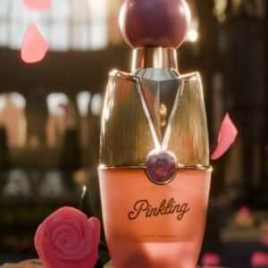 O  Paris Corner Pinkling, uma fragrância árabe unissex lançada em 2025 que se tornou muito popular por sua combinação exótica e marcante de cereja com toques esfumados e cremosos.