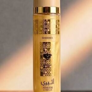 O Body Splash Atheeri Shimmer da marca nacional Isabelle La Belle é um perfume corporal de 300ml que combina uma fragrância floral oriental marcante
